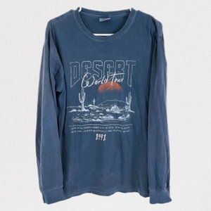 Desert World Tour Tee Vintage Style Size Medium Faded Blue Long Sleeve